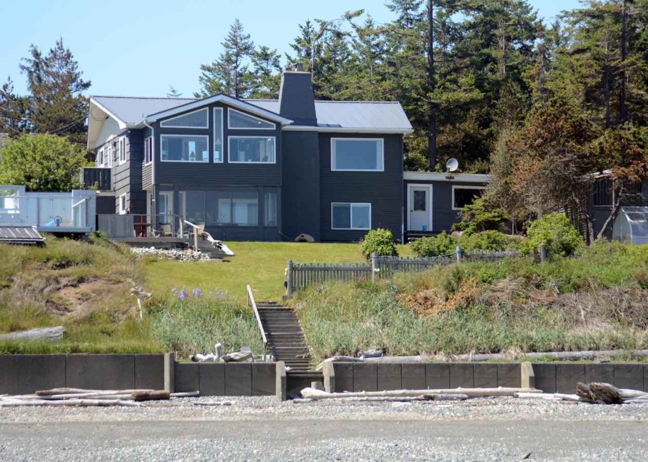Oceanfront Paradise Comox Exteriör bild