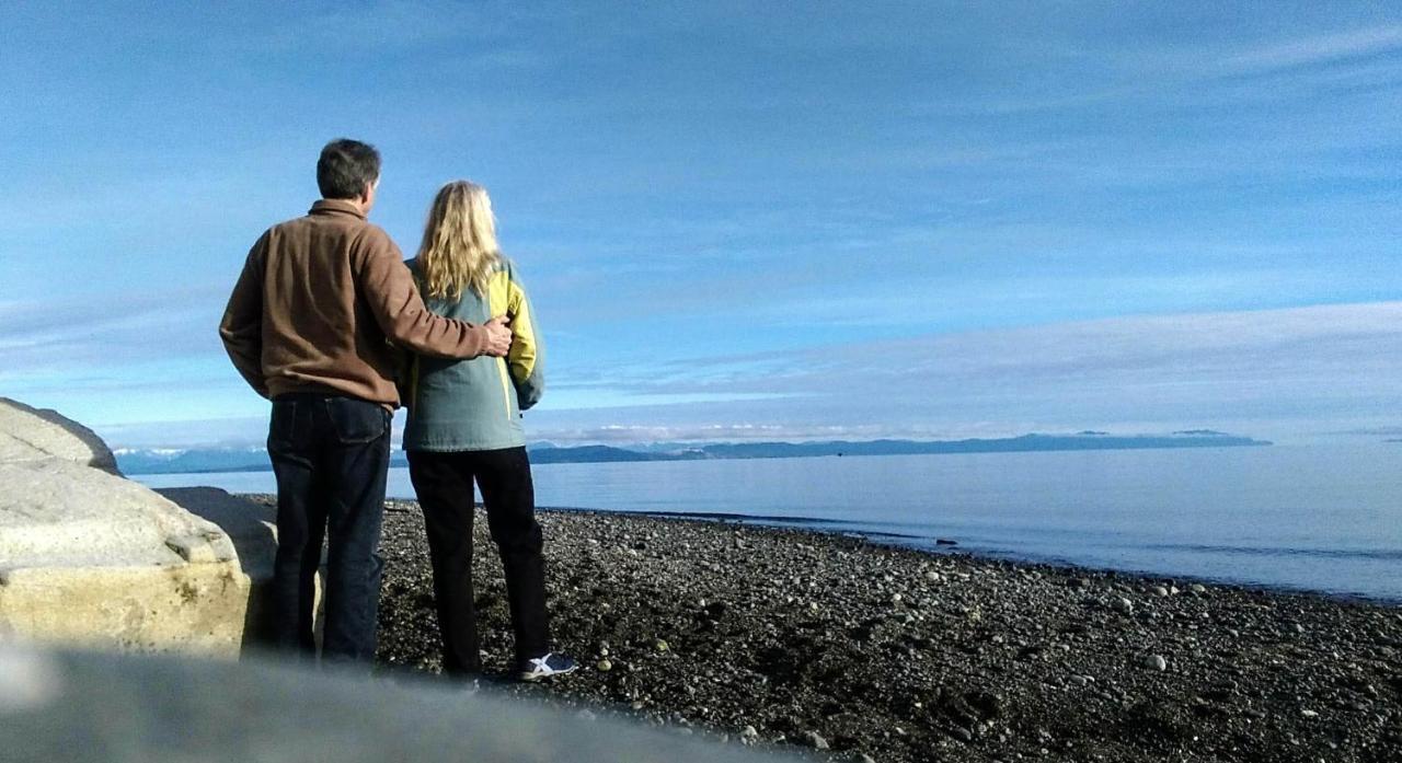 Oceanfront Paradise Comox Exteriör bild